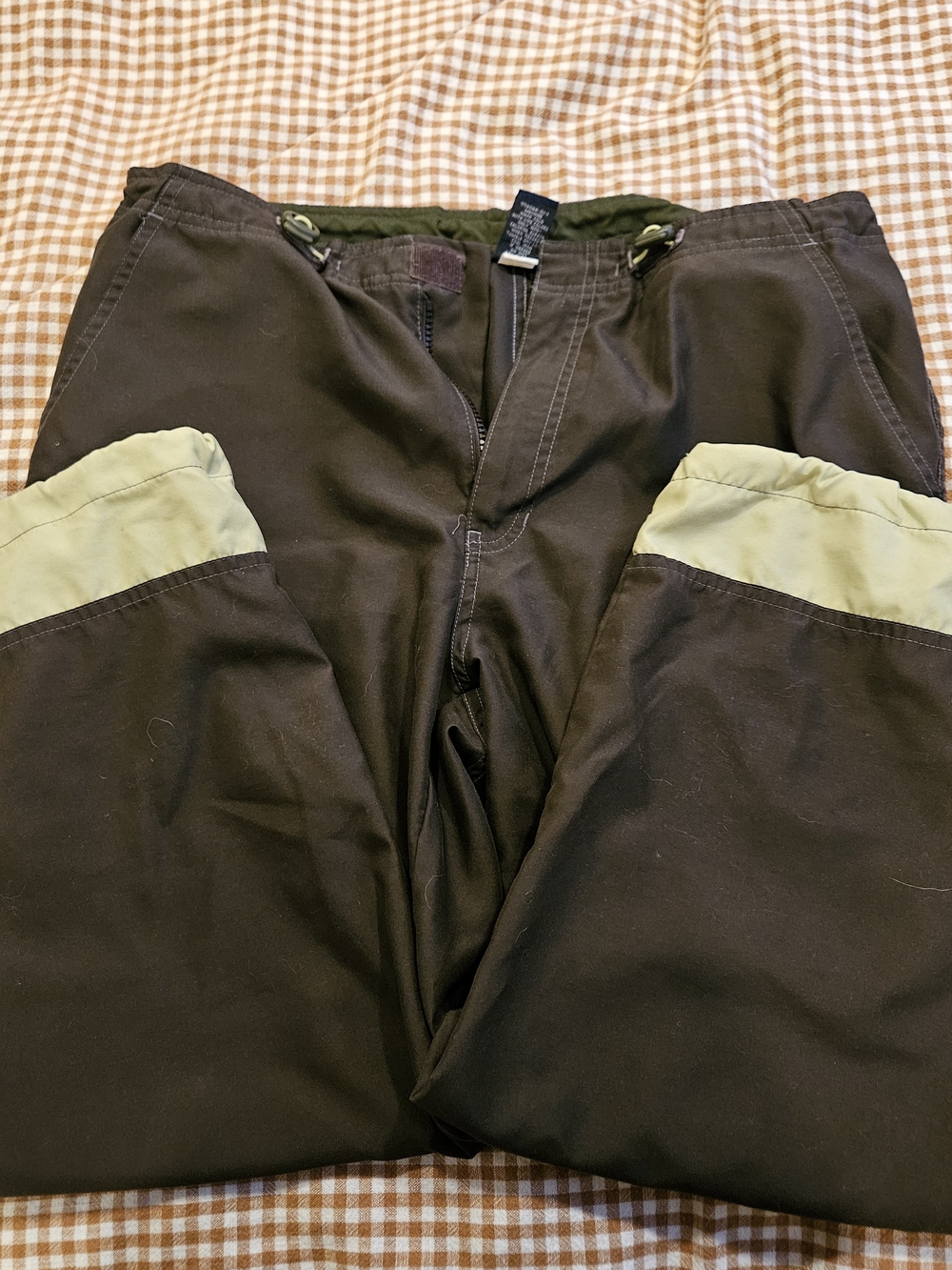 GAP Two-Tone Ankle Hiking Pants in Dark Brown and Light Green